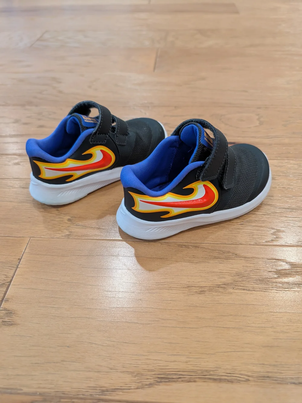 Nike kids star